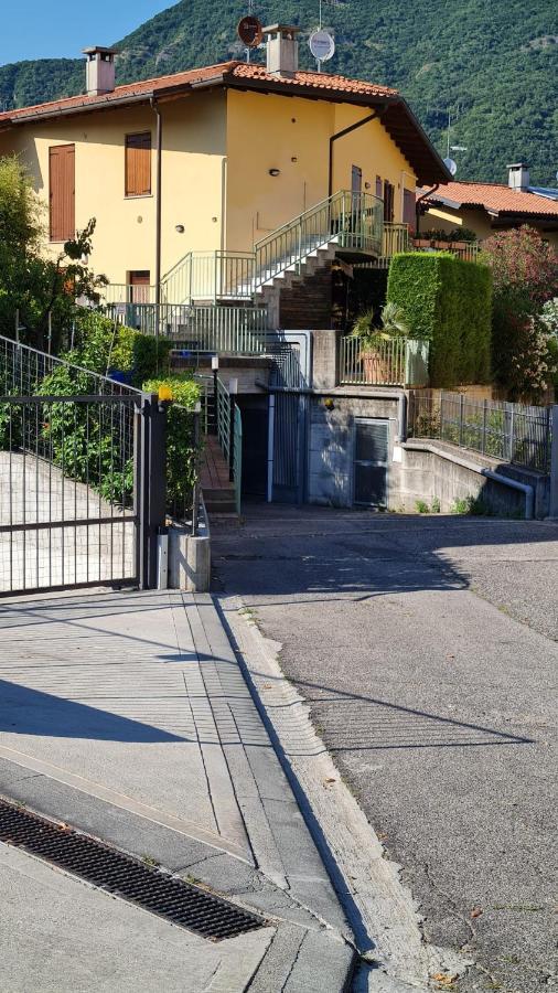 Appartamento Le Serre Salò Esterno foto